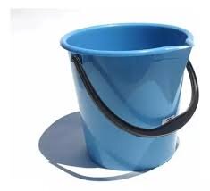 BALDE DE 9 Lts MANIJA PLASTICA