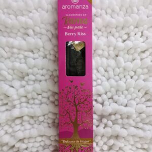RAMA BERRY KISS